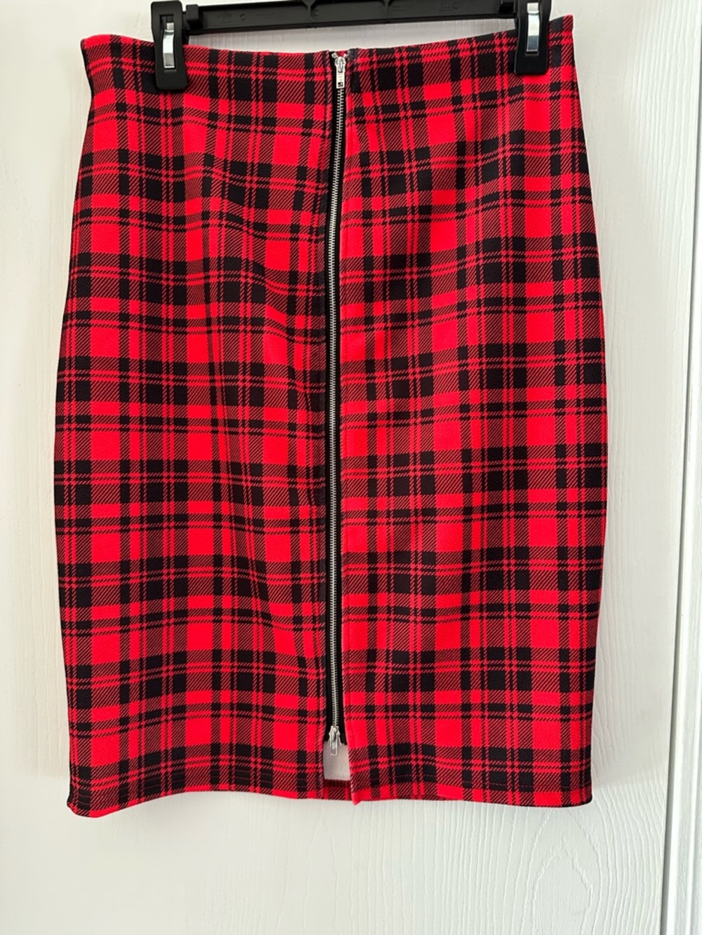 Red Plaid Zip-back Pencil Skirt